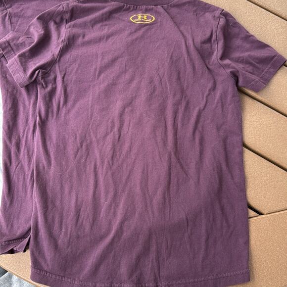 Lot of 3 Youth Medium Under Armour Maroon and Light Gray Tees - Picture 3 of 15